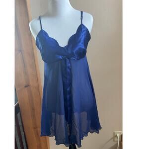 VTG Victoria’s Secret Silky blue nightie with bow 90s/Y2K